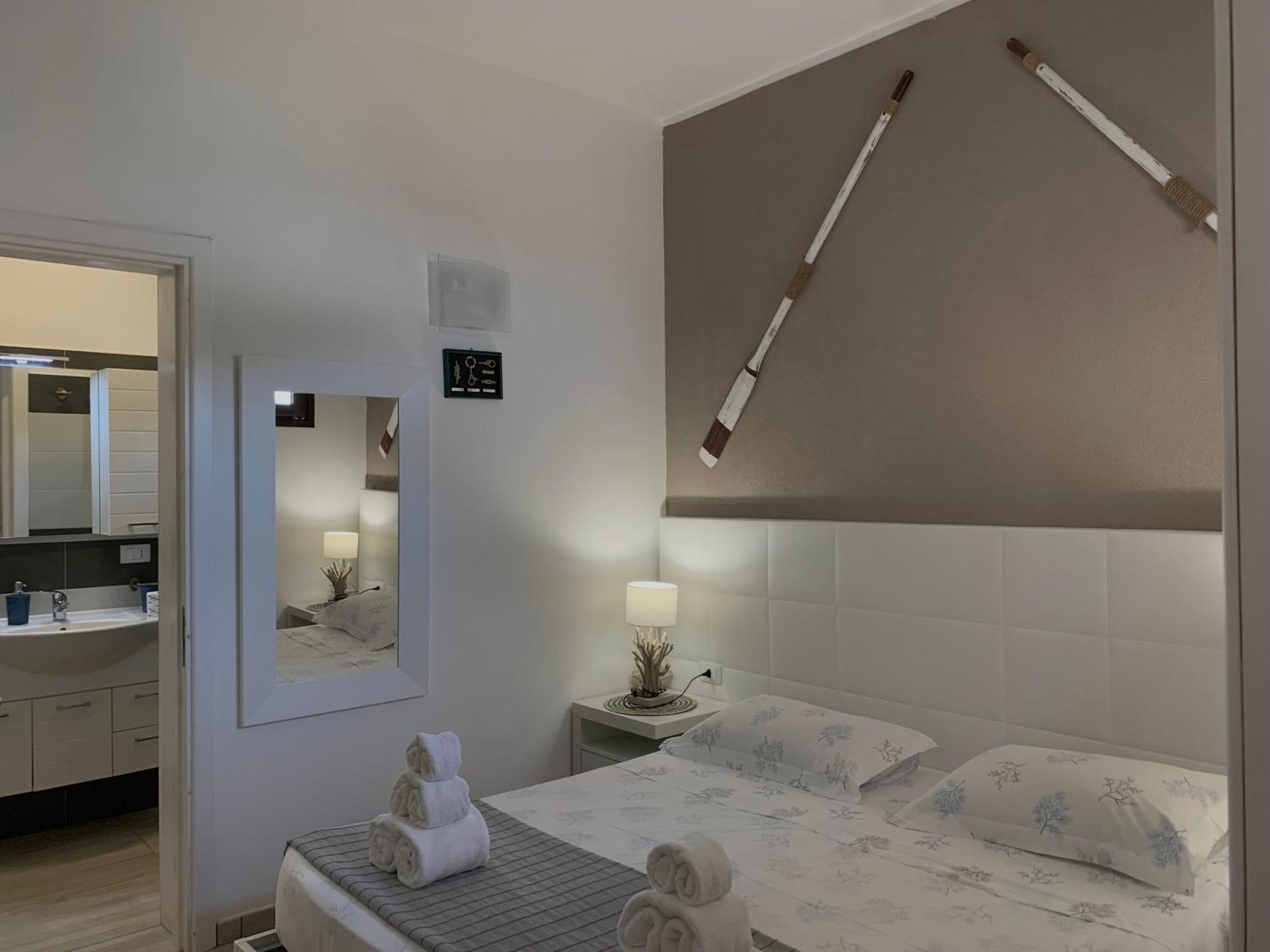 Aquarama Rooms & Apartments Torre Squillace Екстер'єр фото