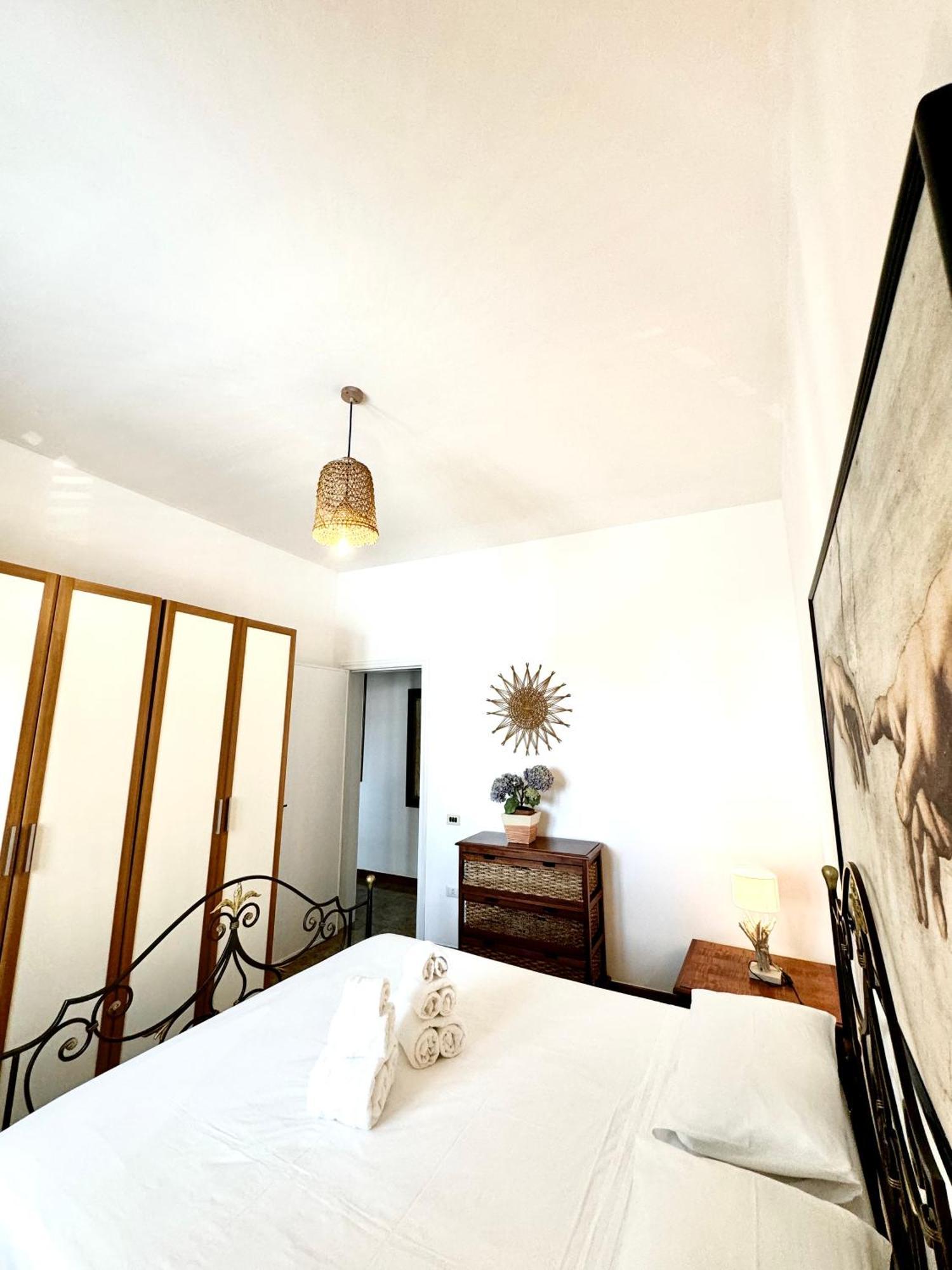 Aquarama Rooms & Apartments Torre Squillace Екстер'єр фото